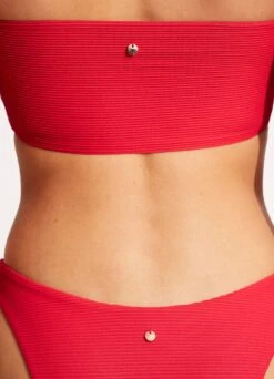 Essentials Tube Top - Chilli -WaveLuxe Store 31034 640 Chilli 4