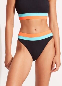 Slice Of Splice High Waisted Bikini Bottom - Black 9 Slice Of Splice High Waisted Bikini Bottom - Black -WaveLuxe Store 40697 990 Black 3